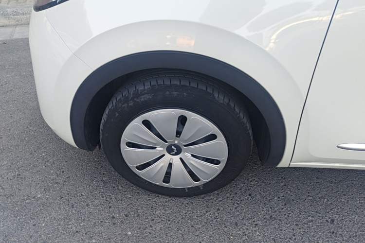 Used Wuling Bingo 2023 203km Light Edition Exterior 4
