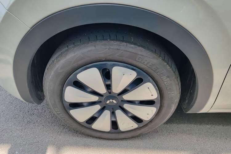Used Wuling Bingo 2023 333 km Lingxi Connected+ Version Exterior 4