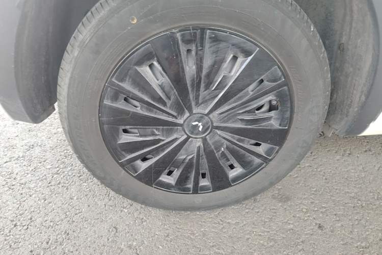 Used Wuling Bingo 2023 333 km Enjoyment Version Exterior 5