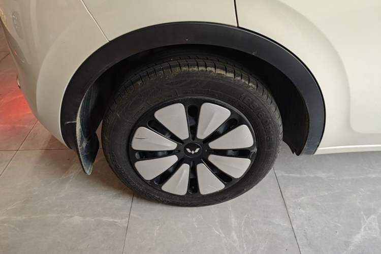 Used Wuling Bingo 2023 333 km Lingxi Connected Version Exterior 5