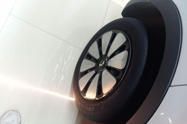 Used Wuling Bingo 2023 410 km Lingxi Deluxe Edition Exterior 5