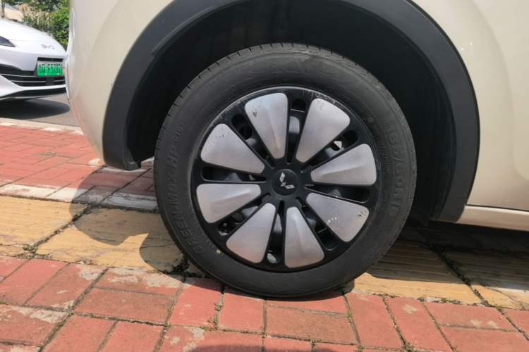 Used Wuling Bingo 2023 203km Comfort Edition Exterior 5