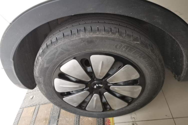 Used Wuling Bingo 2023 333 km Enjoyment Version Exterior 5