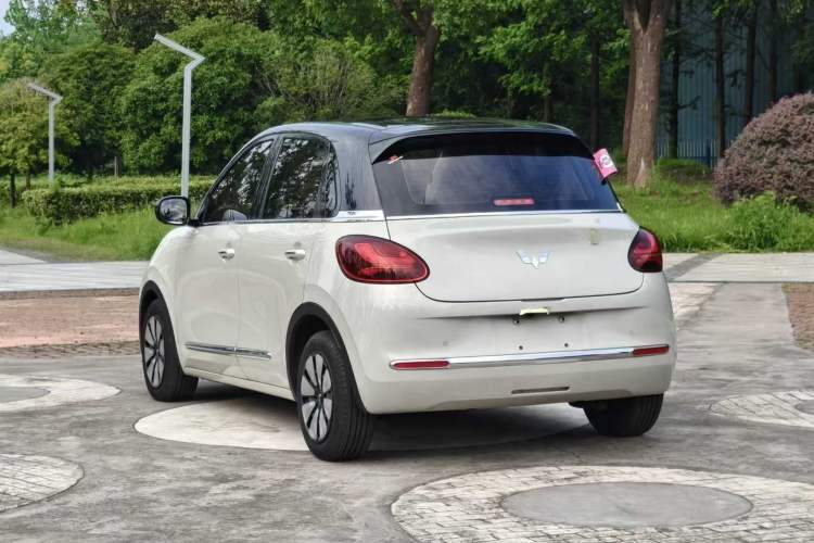 Used Wuling Bingo 2023 203km Comfort Edition Exterior 5