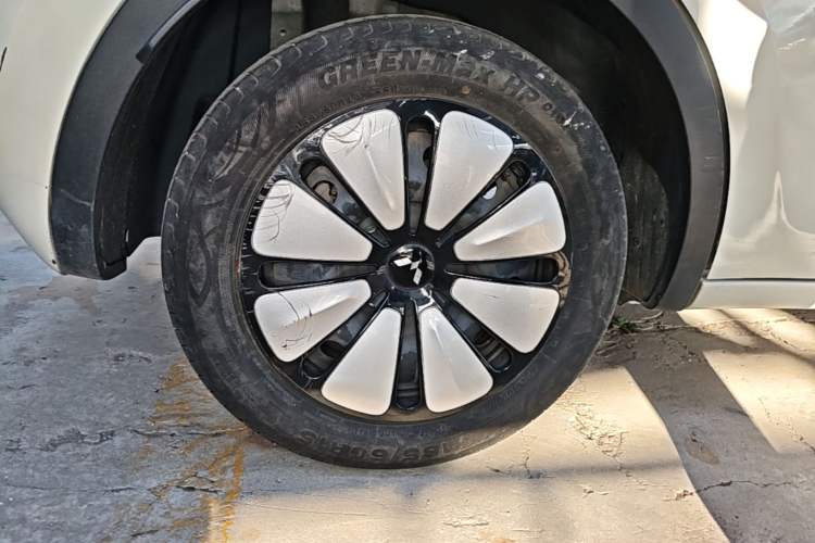 Used Wuling Bingo 2023 333 km Enjoyment Version Exterior 5