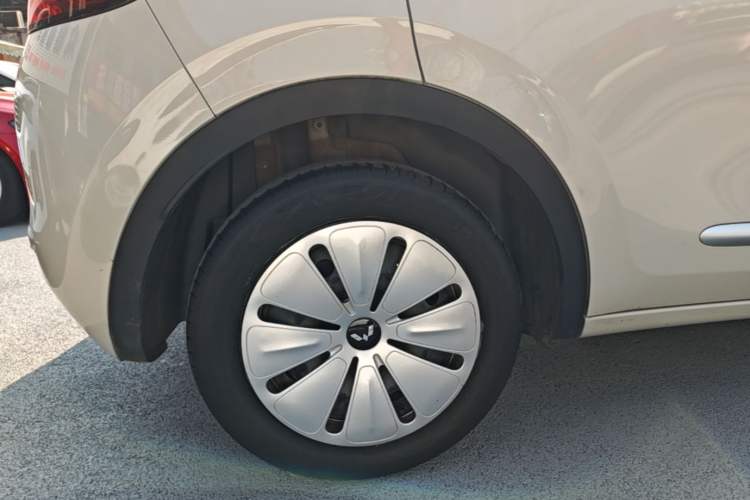 Used Wuling Bingo 2023 203km Light Edition Exterior 5