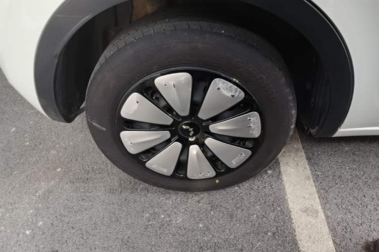 Used Wuling Bingo 2023 410 km Lingxi Deluxe Edition Exterior 5