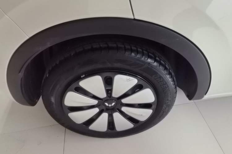 Used Wuling Bingo 2023 203km Comfort Edition Exterior 5