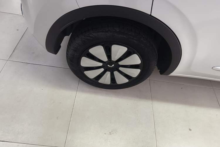 Used Wuling Bingo 2023 333 km Lingxi Connected+ Version Exterior 5