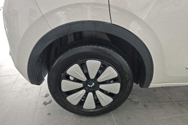 Used Wuling Bingo 2023 203km Light Edition Exterior 5
