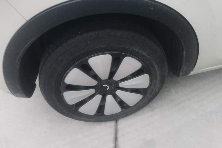 Used Wuling Bingo 2023 333 km Lingxi Connected+ Version Exterior 5