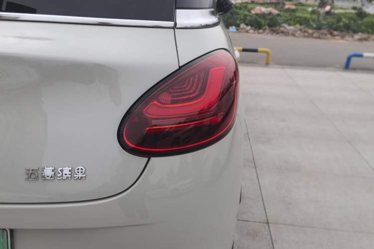 Used Wuling Bingo 2023 333 km Lingxi Connected Version Exterior 6