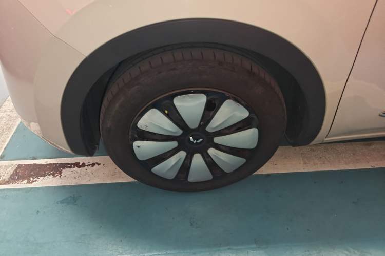 Used Wuling Bingo 2023 333 km Lingxi Connected Version Exterior 7