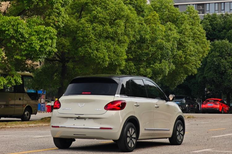 Used Wuling Bingo 2023 333 km Lingxi Connected+ Version Exterior 8