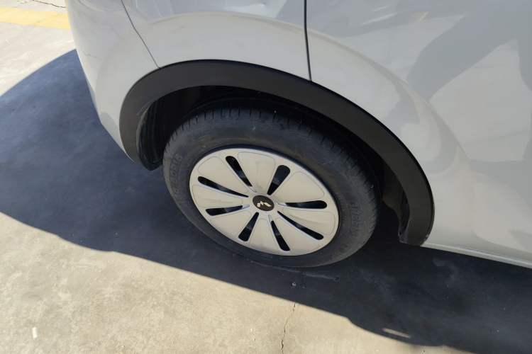 Used Wuling Bingo 2023 203km Light Edition Exterior 8