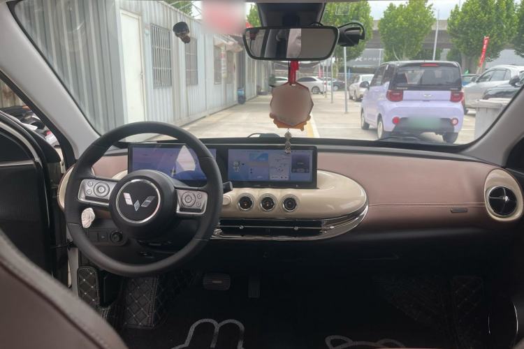 Used Wuling Bingo 2023 333 km Lingxi Connected+ Version Exterior 9