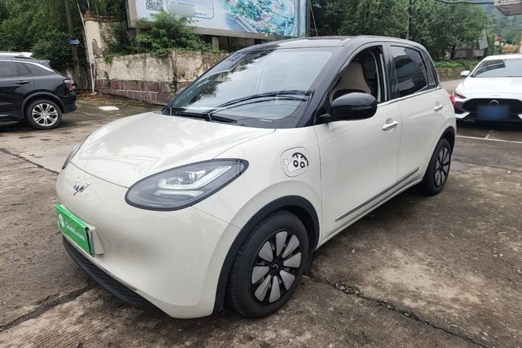 Used Wuling Bingo 2023 333 km Lingxi Connected Version Guazi used car, China used car export, Used car for sale, Used  cars, Cheapest cars for sale