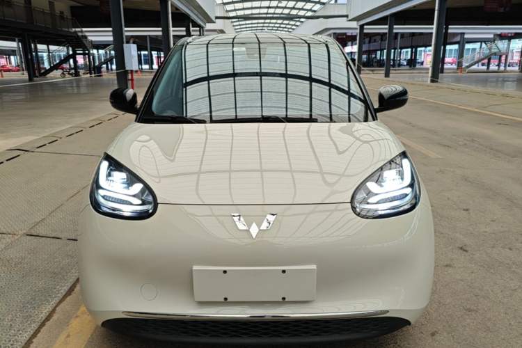 Used Wuling Bingo 2023 333 km Lingxi Connected+ Version Front