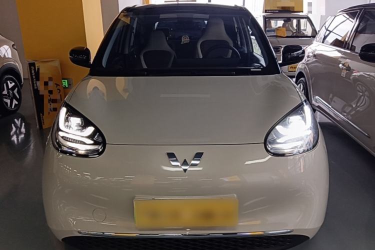 Used Wuling Bingo 2023 333 km Lingxi Connected+ Version Front