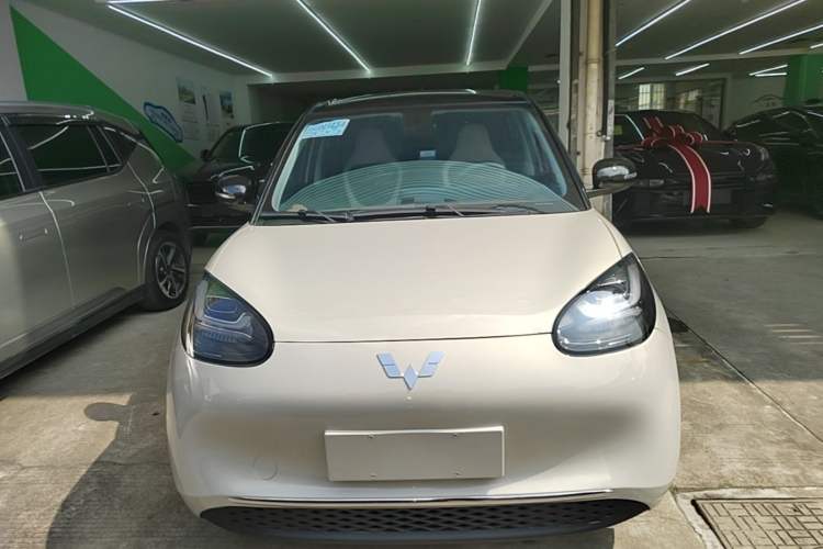 Used Wuling Bingo 2023 410 km Lingxi Deluxe Edition Front