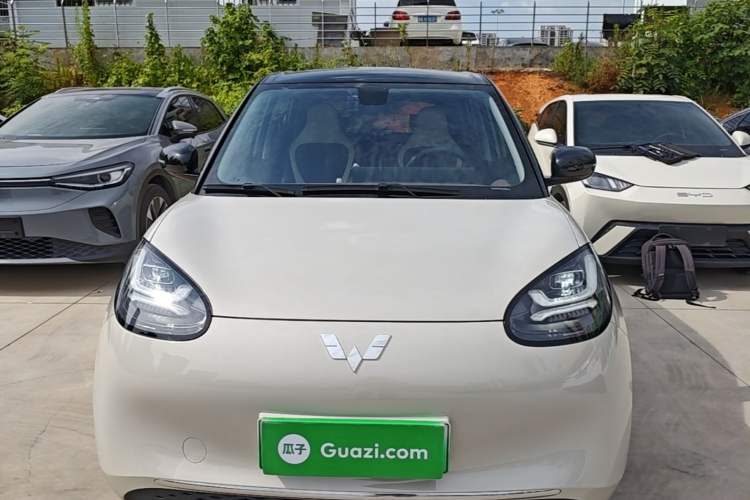 Used Wuling Bingo 2023 410 km Lingxi Deluxe Edition Front