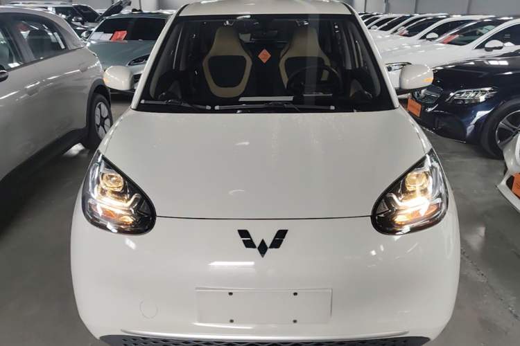 Used Wuling Bingo 2023 203km Light Edition Front