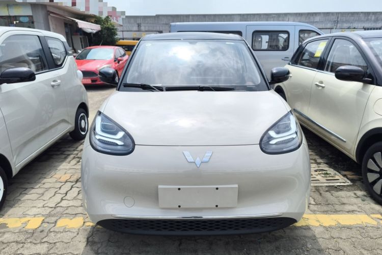 Used Wuling Bingo 2023 333 km Enjoyment Version Front