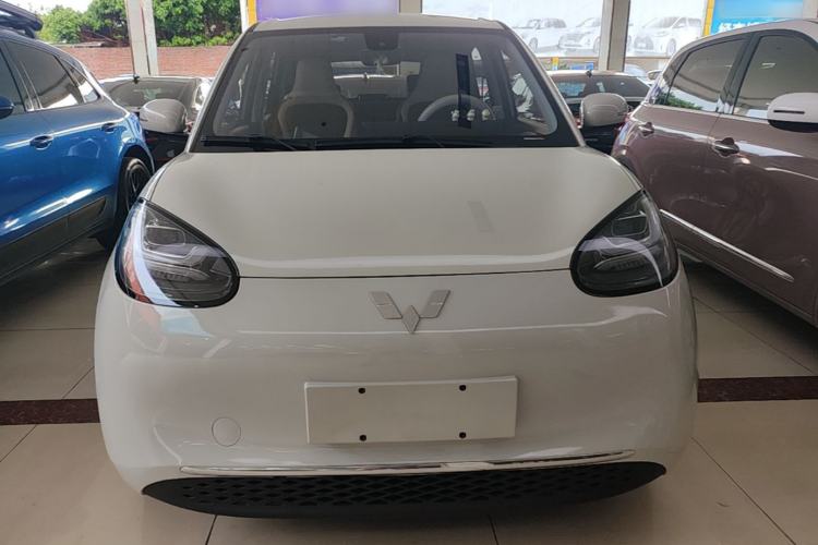 Used Wuling Bingo 2023 333 km Lingxi Connected Version Front