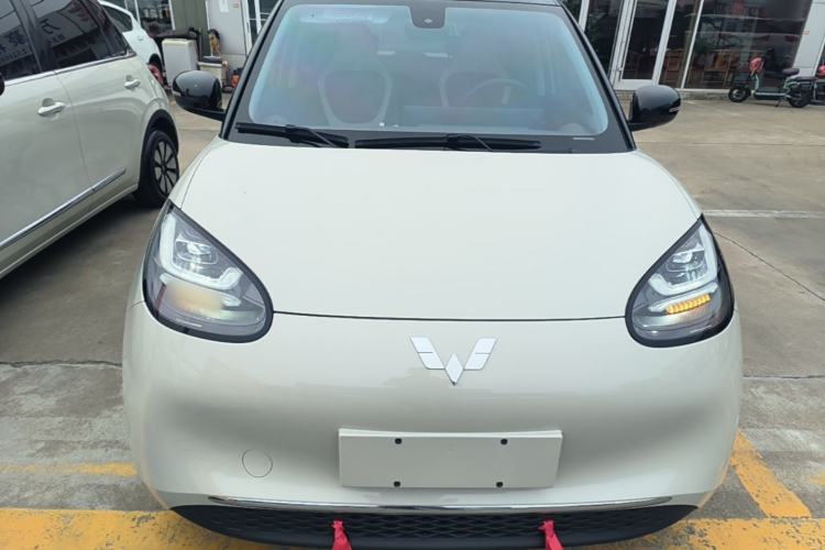 Used Wuling Bingo 2023 333 km Lingxi Connected+ Version Front
