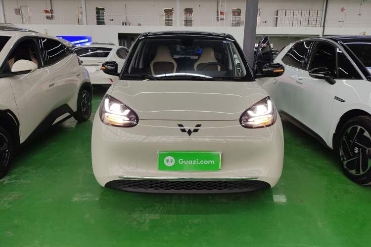 Used Wuling Bingo 2023 333 km Lingxi Connected+ Version Front