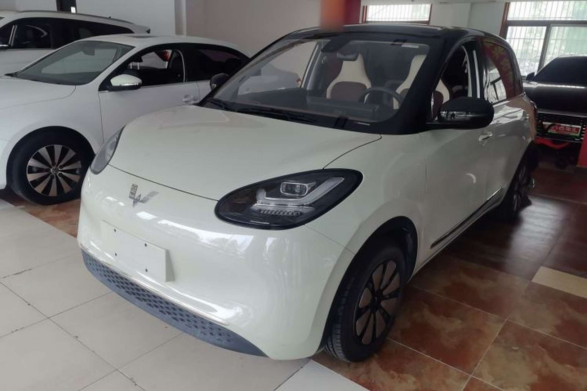 Used Wuling Bingo 2023 203km Comfort Edition Front Left 45 Deg