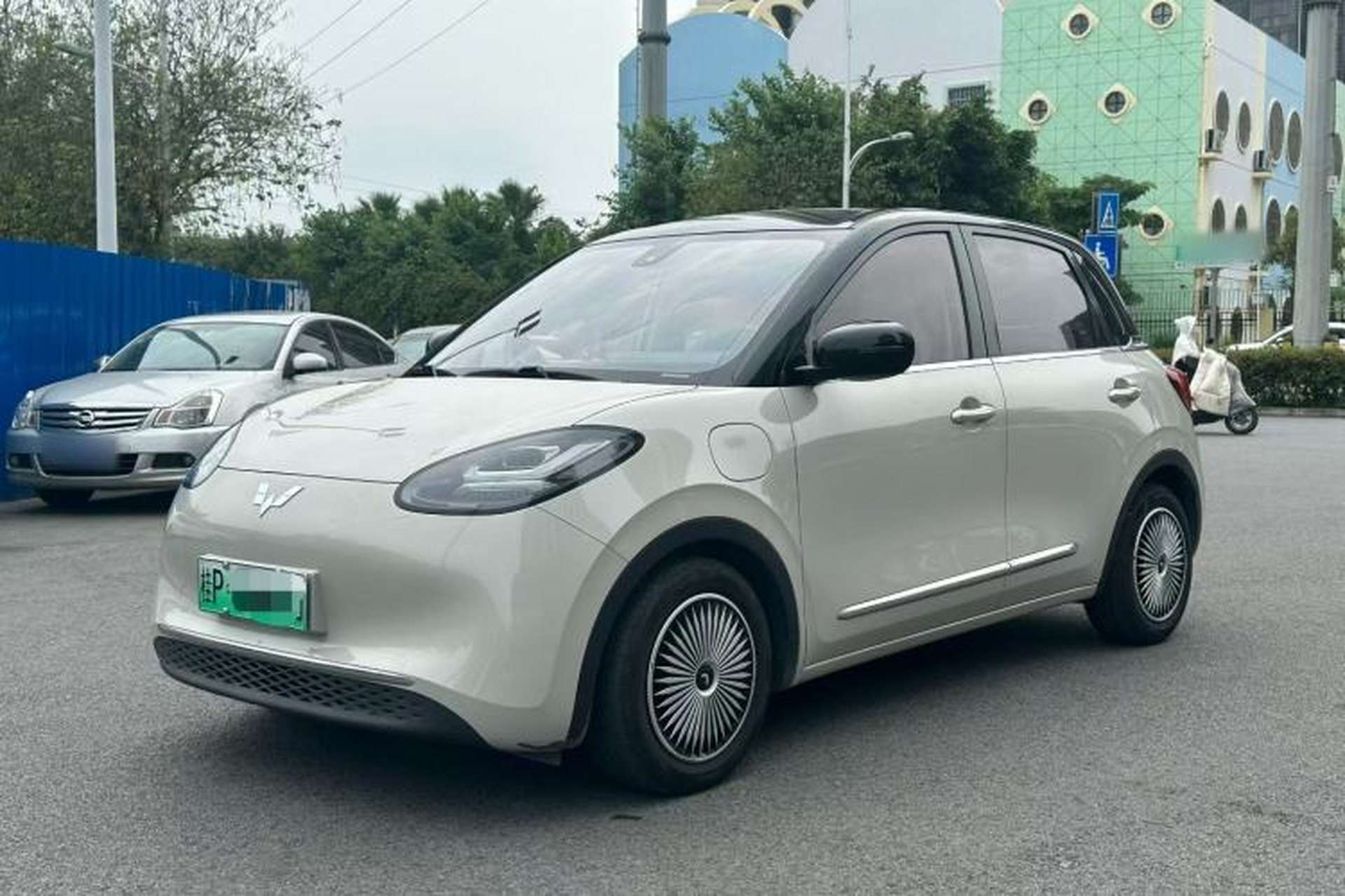Used Wuling Bingo 2023 333km Enjoy+ Version Front Left 45 Deg