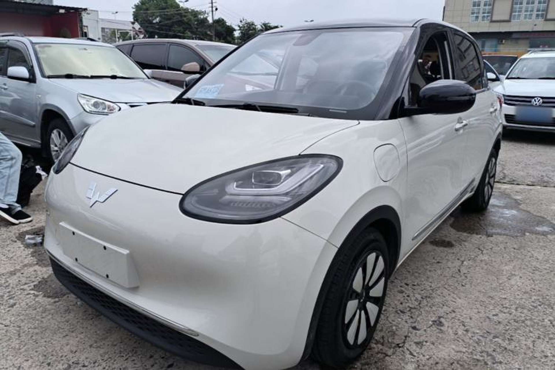 Used Wuling Bingo 2023 410 km Lingxi Deluxe Edition Front Left 45 Deg