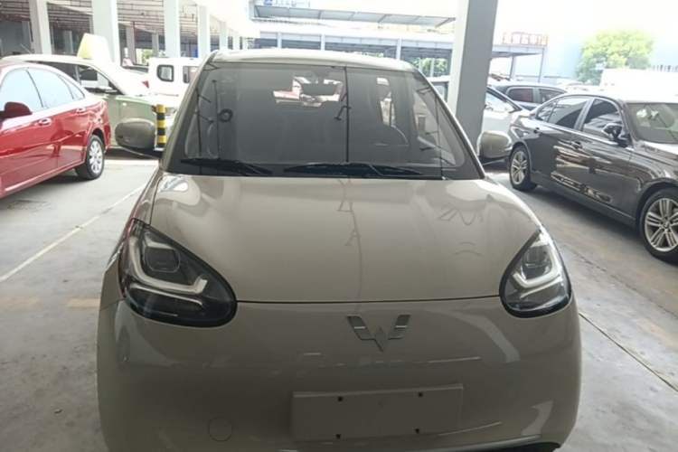 Used Wuling Bingo 2023 203km Light Edition Front