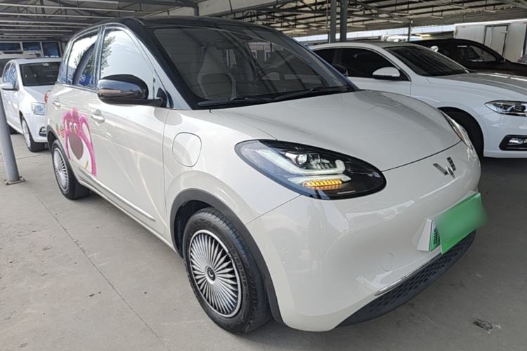 Used Wuling Bingo 2023 203km Comfort Edition Front Right 45 Deg