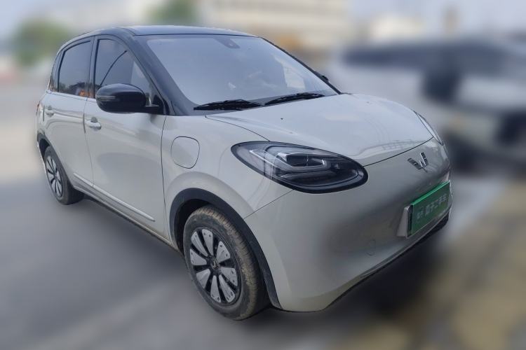 Used Wuling Bingo 2023 203km Comfort Edition Front Right 45 Deg