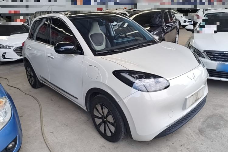 Used Wuling Bingo 2023 333 km Enjoyment Version Front Right 45 Deg