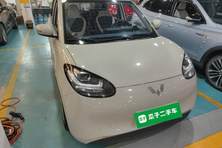 Used Wuling Bingo 2023 333 km Fast-Share Version Front Right 45 Deg