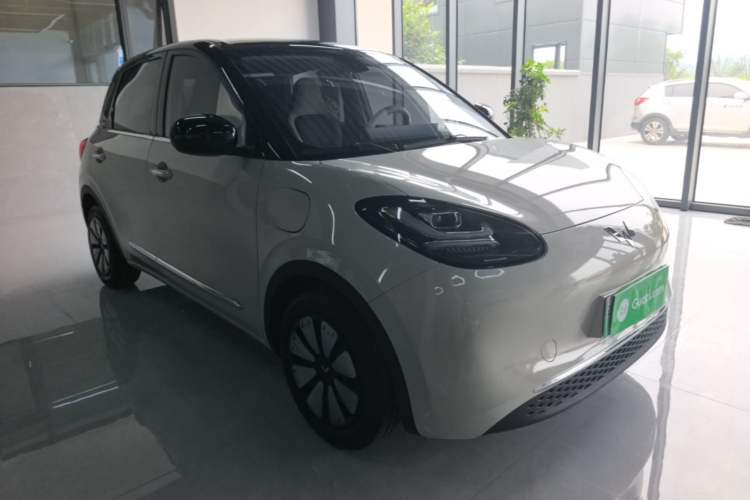 Used Wuling Bingo 2023 333 km Lingxi Connected+ Version Front Right 45 Deg