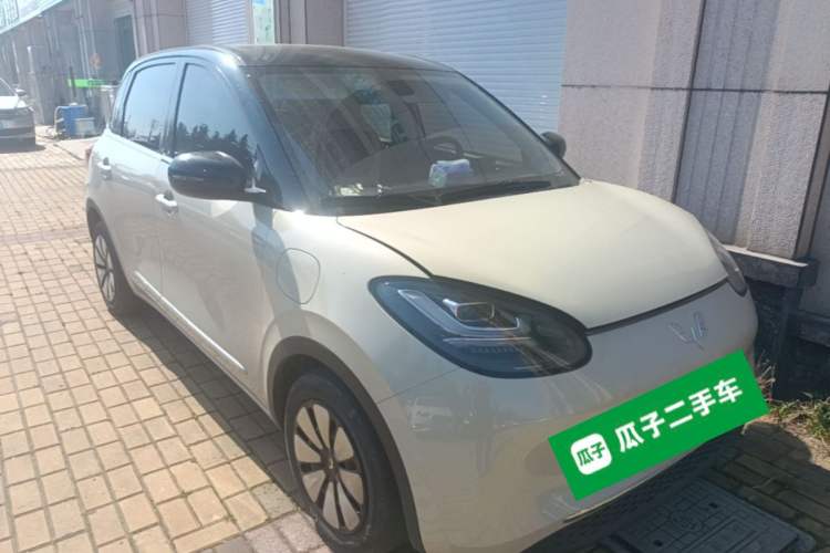 Used Wuling Bingo 2023 410 km Lingxi Deluxe Edition Front Right 45 Deg