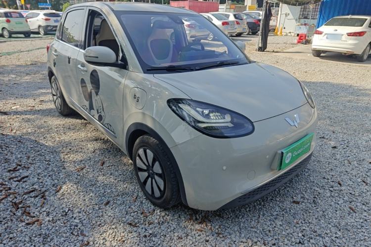 Used Wuling Bingo 2023 203km Comfort Edition Front Right 45 Deg