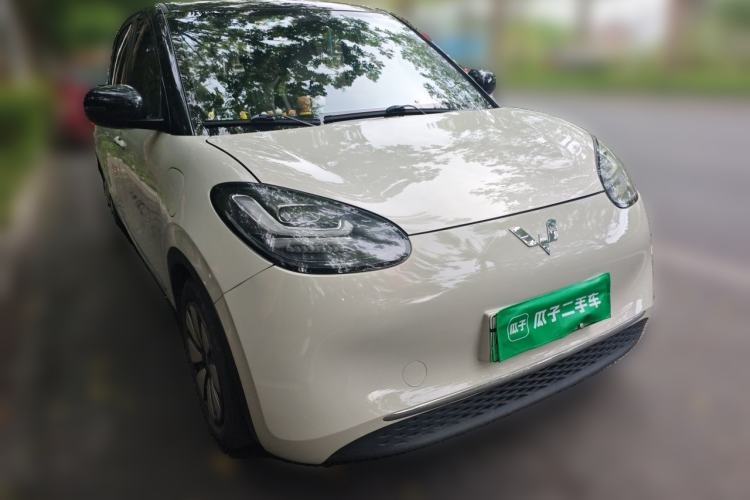 Used Wuling Bingo 2023 333 km Lingxi Connected Version Front Right 45 Deg
