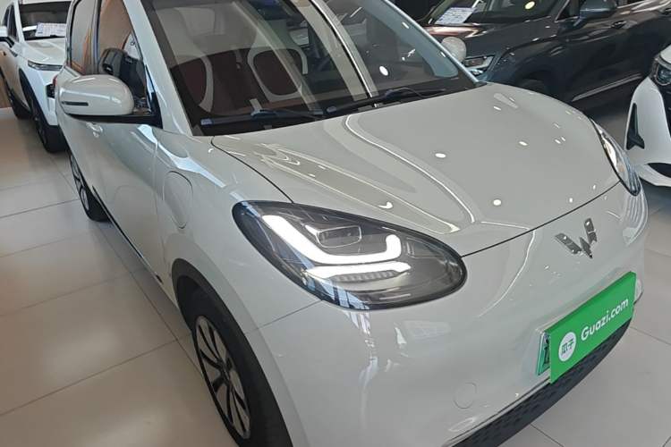 Used Wuling Bingo 2023 333 km Enjoyment Version Front Right 45 Deg