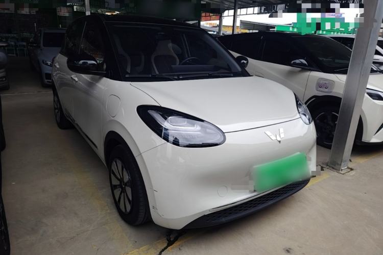 Used Wuling Bingo 2023 410 km Lingxi Deluxe Edition Front Right 45 Deg