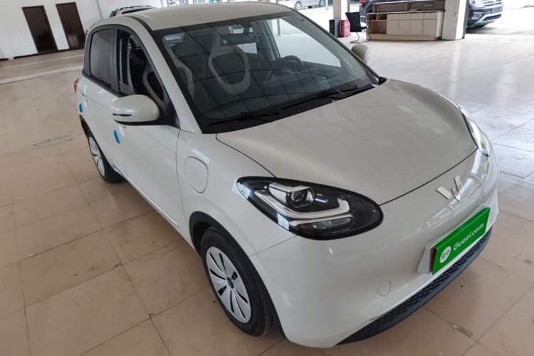 Used Wuling Bingo 2023 333 km Fast-Share Version Front Right 45 Deg