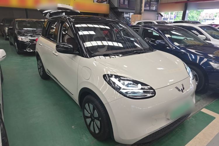 Used Wuling Bingo 2023 333km Enjoy+ Version Front Right 45 Deg