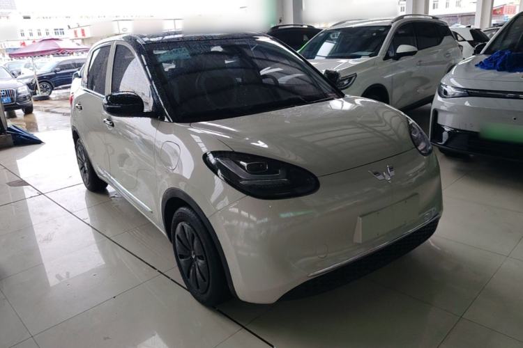 Used Wuling Bingo 2023 410 km Lingxi Deluxe Edition Front Right 45 Deg