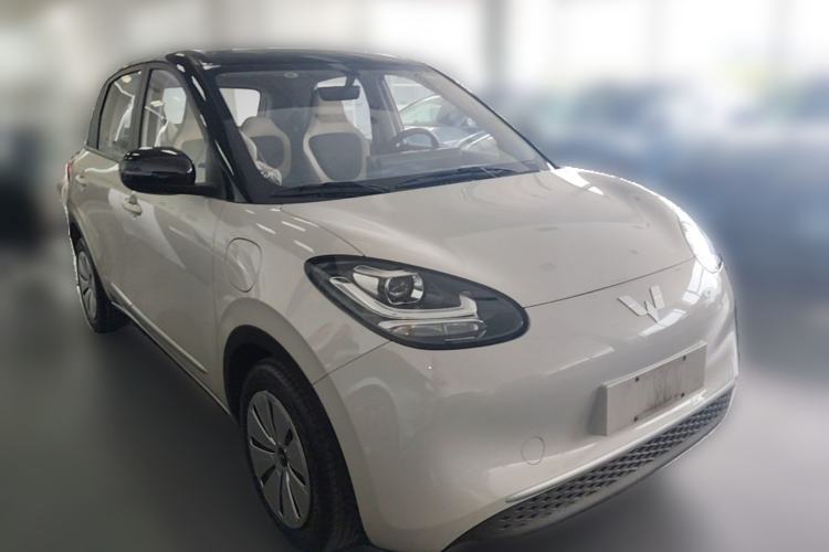 Used Wuling Bingo 2023 333 km Fast-Share Version Front Right 45 Deg