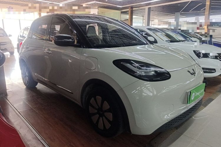 Used Wuling Bingo 2023 333 km Lingxi Connected Version Front Right 45 Deg