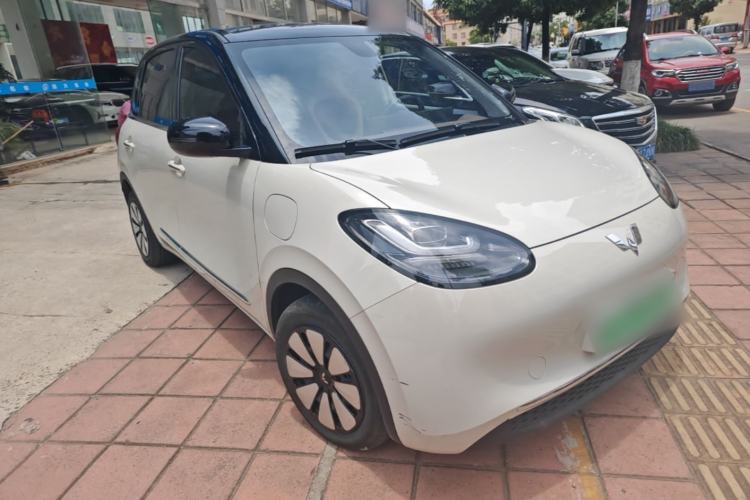 Used Wuling Bingo 2023 410 km Lingxi Deluxe Edition Front Right 45 Deg
